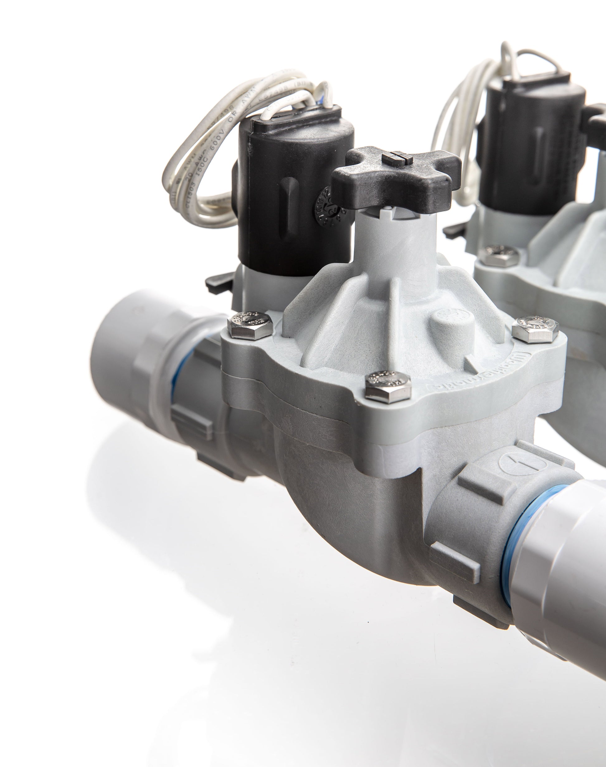 A closer view of the 5-zone Sprinkland preassembled sprinkler manifold with Weathermatic SB threaded valves, PVC construction, and silicone-filled waterproof wire nuts.